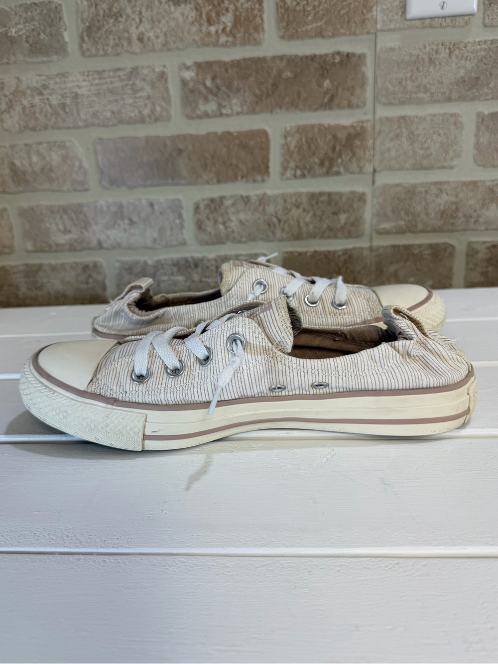 Converse Shoreline Slip-On Sneakers Size 9 Beige Stripe Elastic Canvas Low Top - Picture 5 of 10